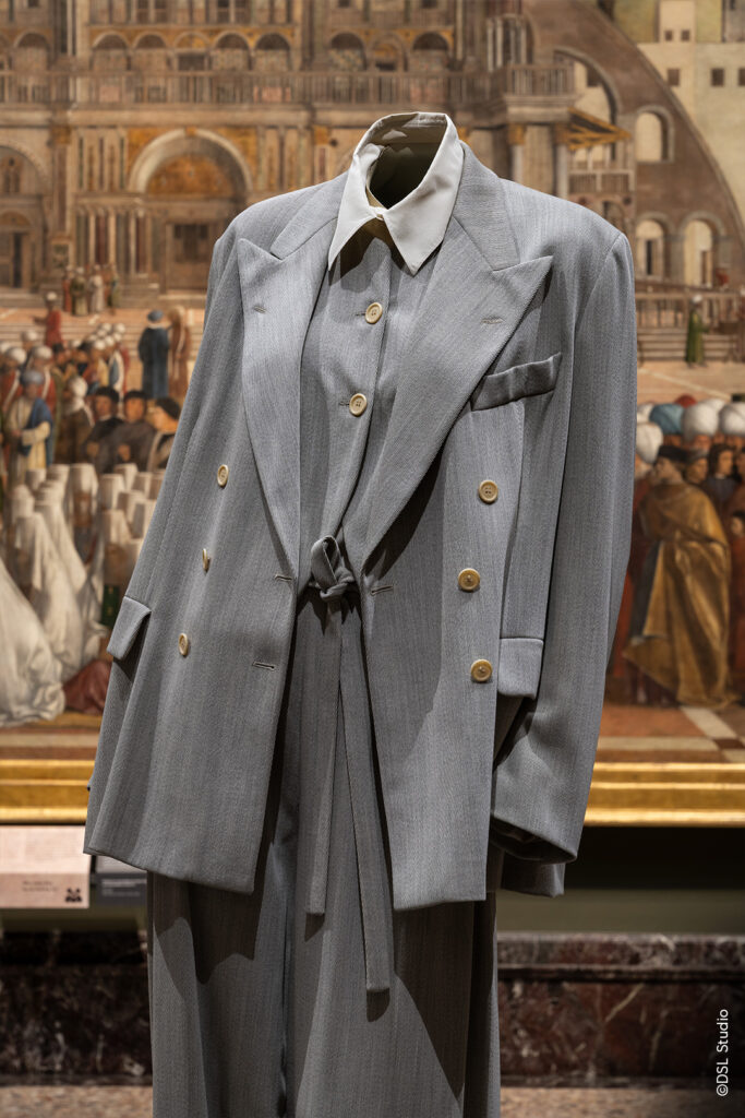 Giorgio Armani Silos exhibition, Armani suit